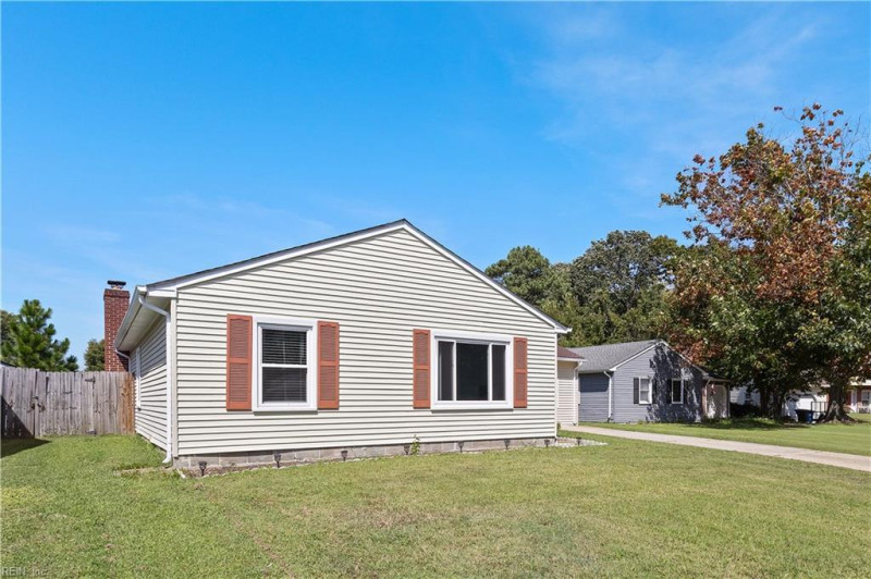 Photo 5 of 22 residential for sale in Newport News virginia