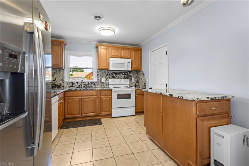 Photo 8 of 22 residential for sale in Newport News virginia