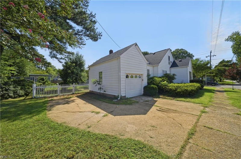 Photo 4 of 32 residential for sale in Norfolk virginia Photo 4 of 32 residential for sale in Norfolk virginia