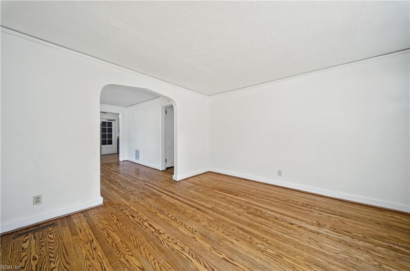 Photo 9 of 32 residential for sale in Norfolk virginia Photo 9 of 32 residential for sale in Norfolk virginia