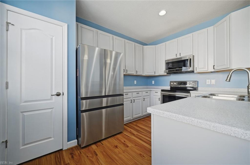 Photo 8 of 35 residential for sale in Virginia Beach virginia