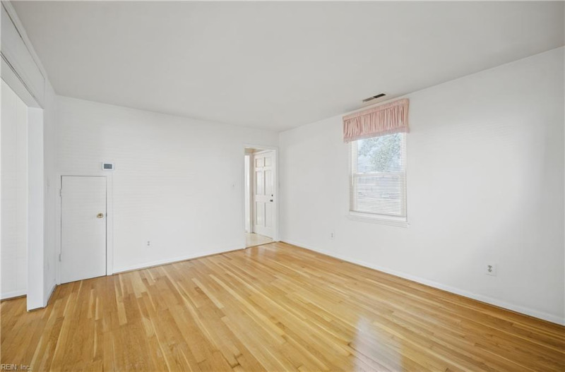 Photo 12 of 50 residential for sale in Virginia Beach virginia