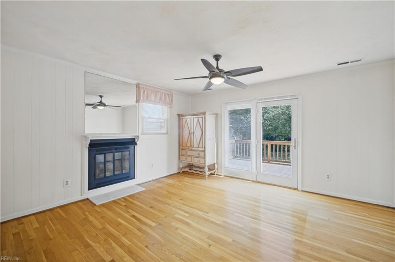 Photo 13 of 50 residential for sale in Virginia Beach virginia