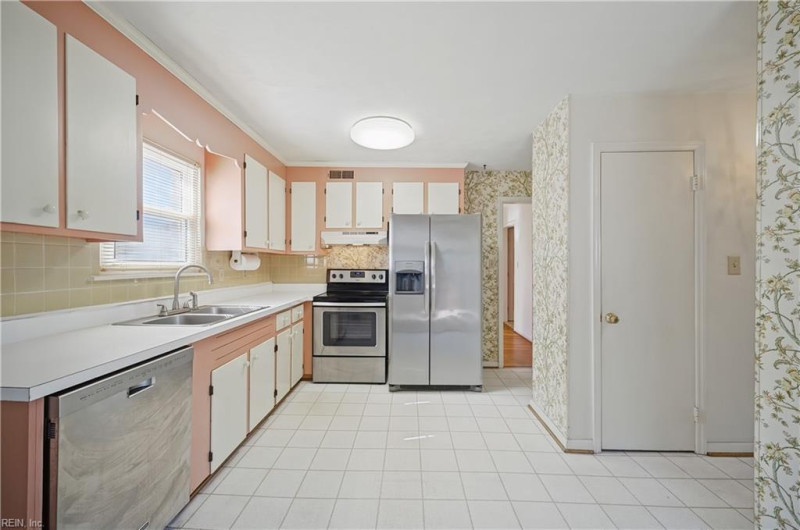Photo 18 of 50 residential for sale in Virginia Beach virginia