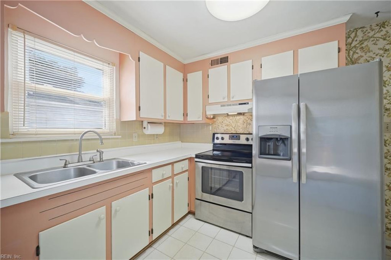 Photo 19 of 50 residential for sale in Virginia Beach virginia