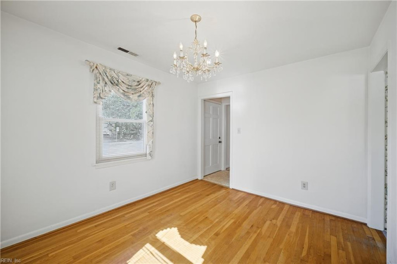 Photo 24 of 50 residential for sale in Virginia Beach virginia