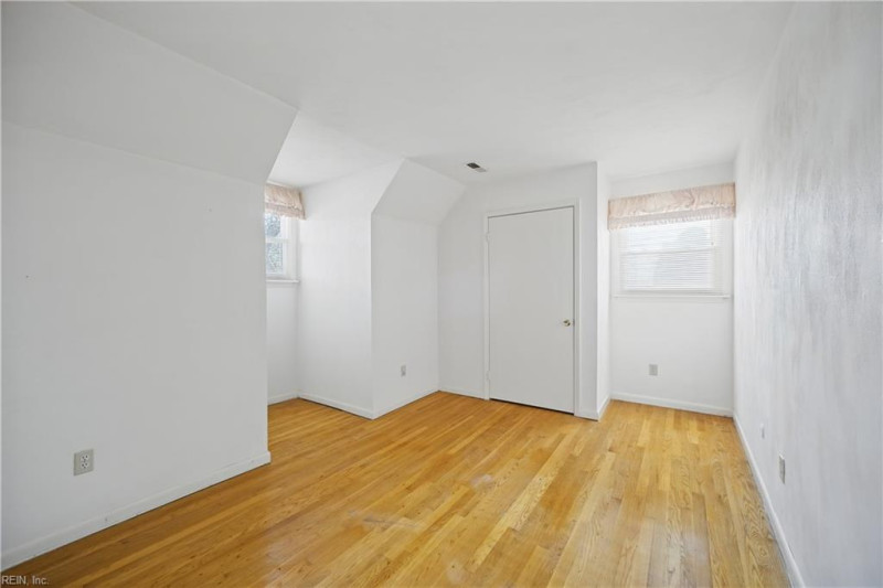 Photo 31 of 50 residential for sale in Virginia Beach virginia