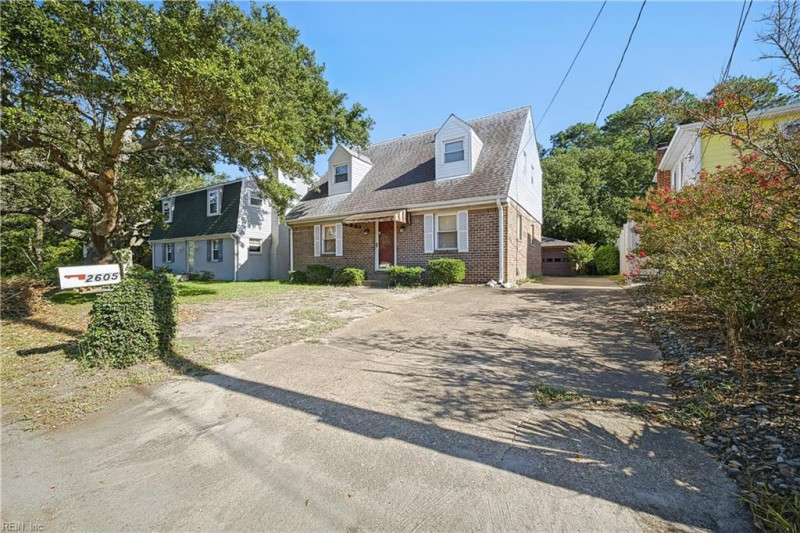 Photo 4 of 50 residential for sale in Virginia Beach virginia