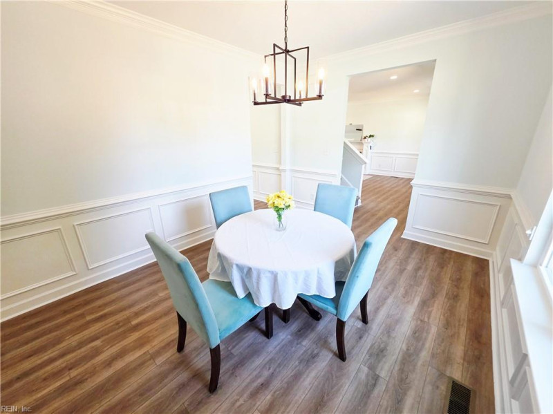 Photo 10 of 31 residential for sale in Suffolk virginia