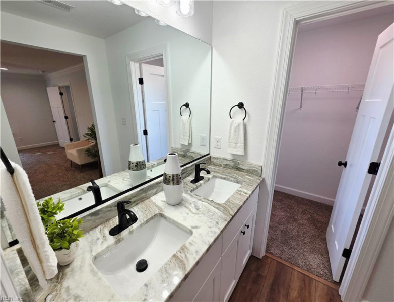 Photo 17 of 31 residential for sale in Suffolk virginia
