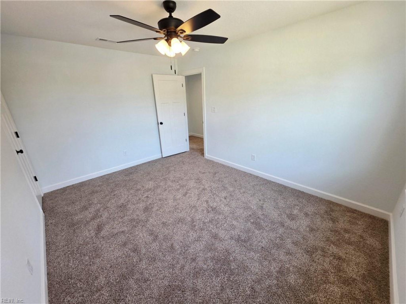 Photo 24 of 31 residential for sale in Suffolk virginia