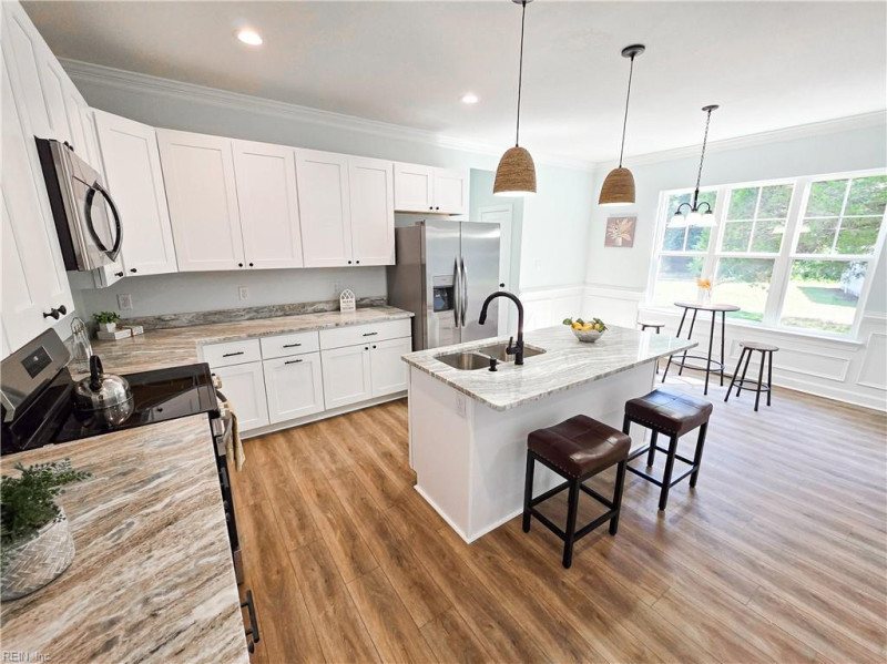 Photo 3 of 31 residential for sale in Suffolk virginia