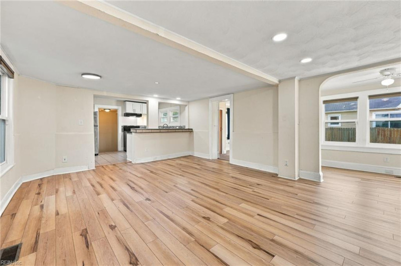 Photo 15 of 33 residential for sale in Norfolk virginia