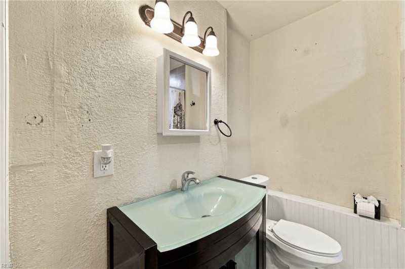 Photo 20 of 33 residential for sale in Norfolk virginia
