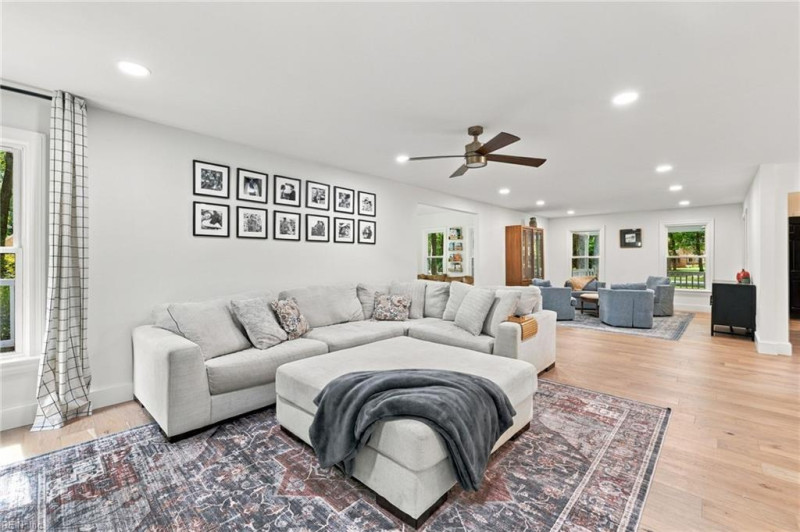Photo 15 of 30 residential for sale in Chesapeake virginia