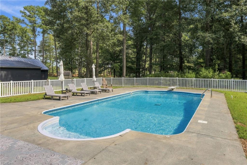 Photo 22 of 30 residential for sale in Chesapeake virginia
