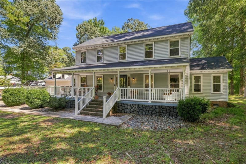 Photo 4 of 30 residential for sale in Chesapeake virginia