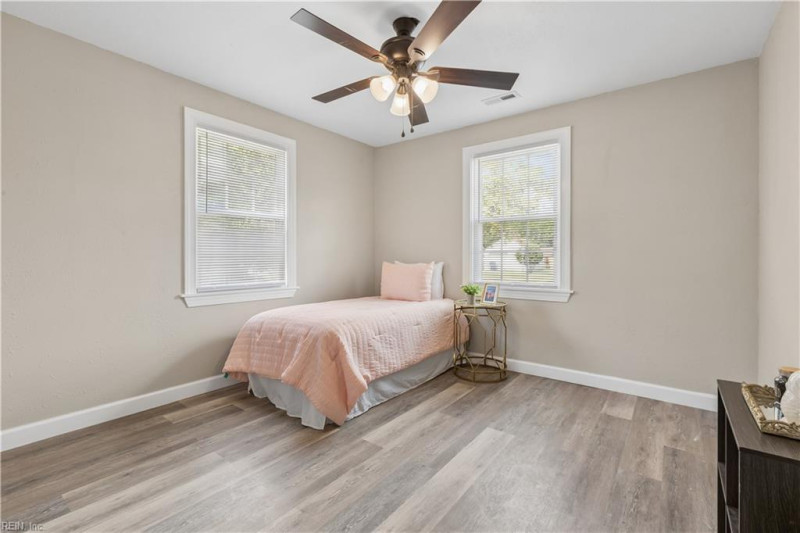 Photo 13 of 24 residential for sale in Newport News virginia