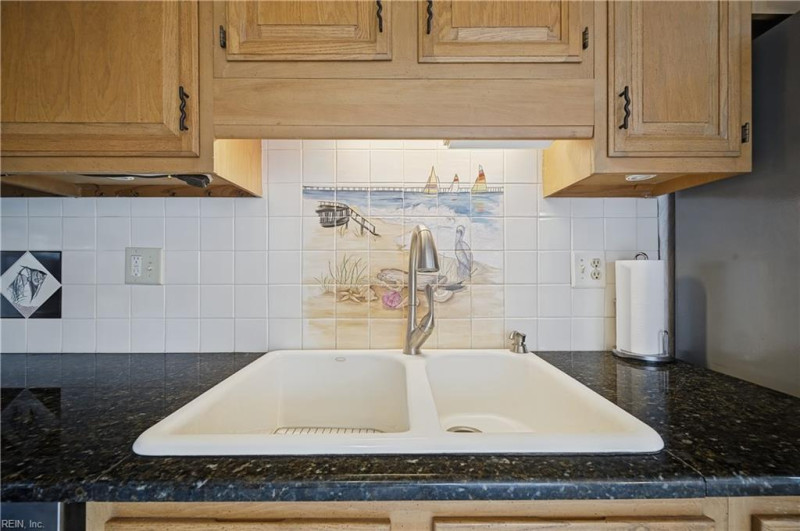Photo 8 of 44 residential for sale in Virginia Beach virginia