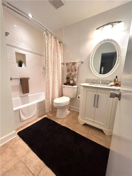 Photo 8 of 9 residential for sale in Virginia Beach virginia