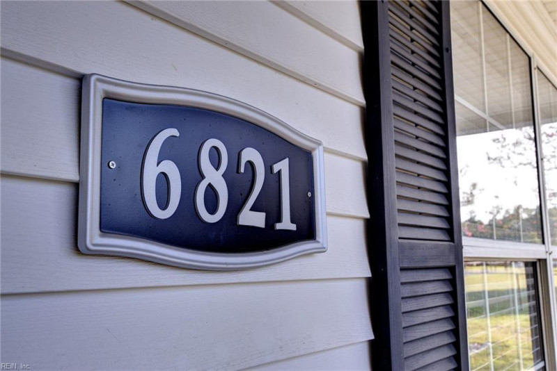 Photo 2 of 25 residential for sale in Gloucester County virginia