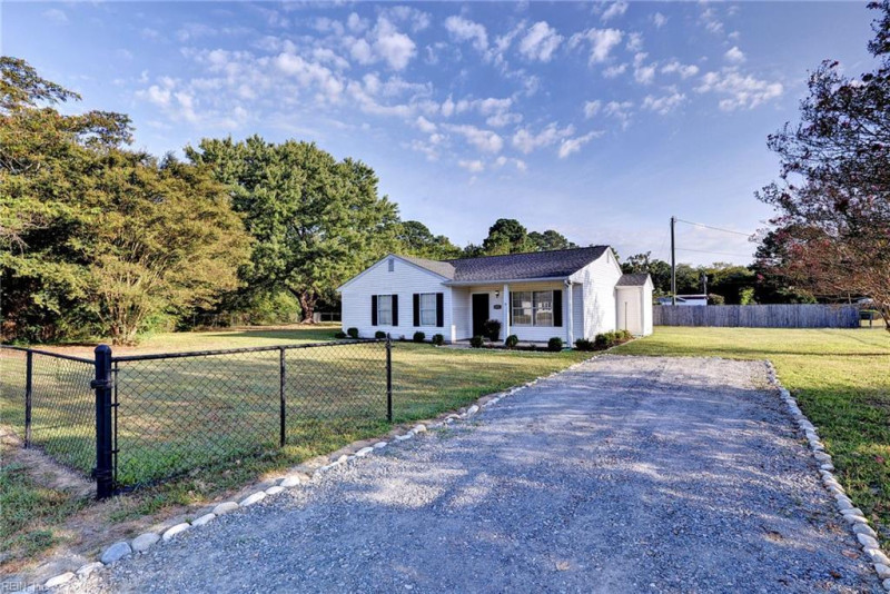 Photo 25 of 25 residential for sale in Gloucester County virginia