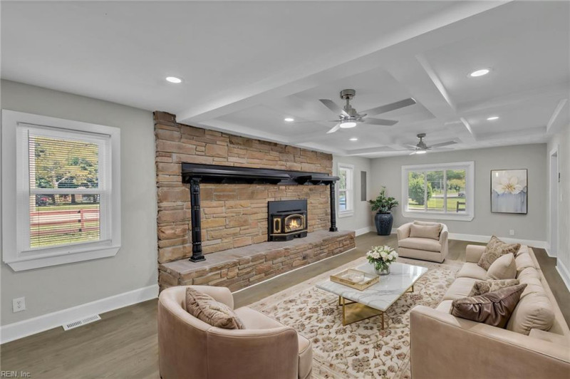 Photo 12 of 46 residential for sale in Norfolk virginia