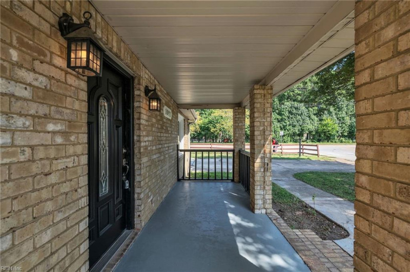 Photo 4 of 46 residential for sale in Norfolk virginia