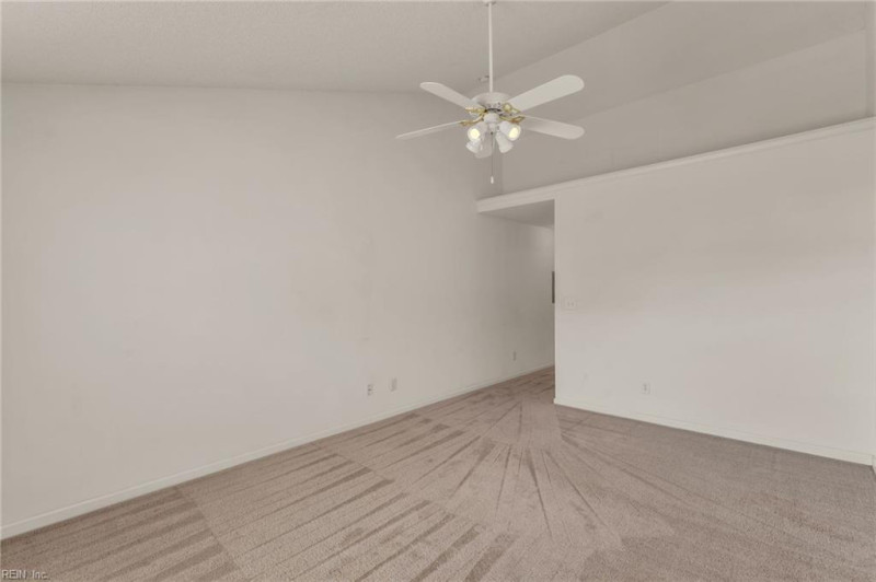 Photo 16 of 43 residential for sale in Chesapeake virginia