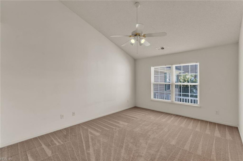 Photo 17 of 43 residential for sale in Chesapeake virginia