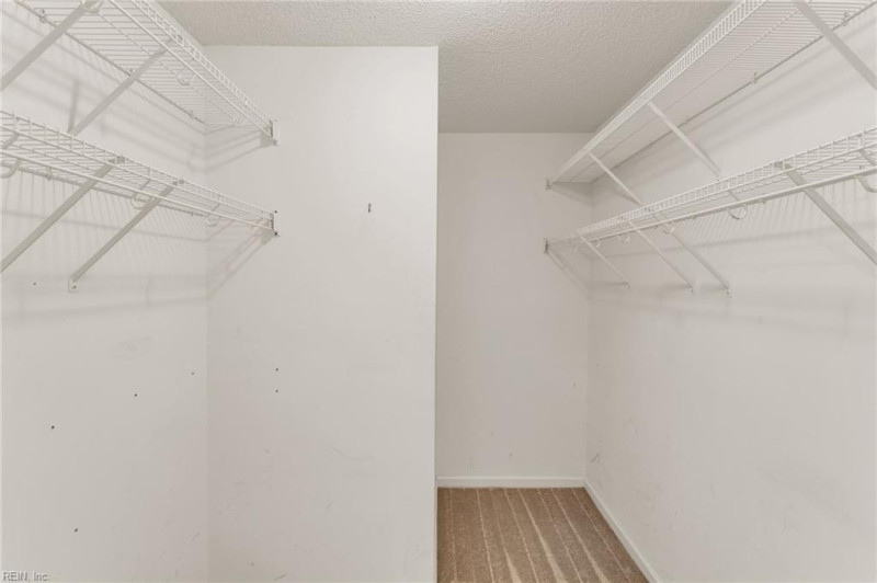 Photo 19 of 43 residential for sale in Chesapeake virginia