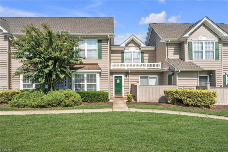 Photo 2 of 43 residential for sale in Chesapeake virginia