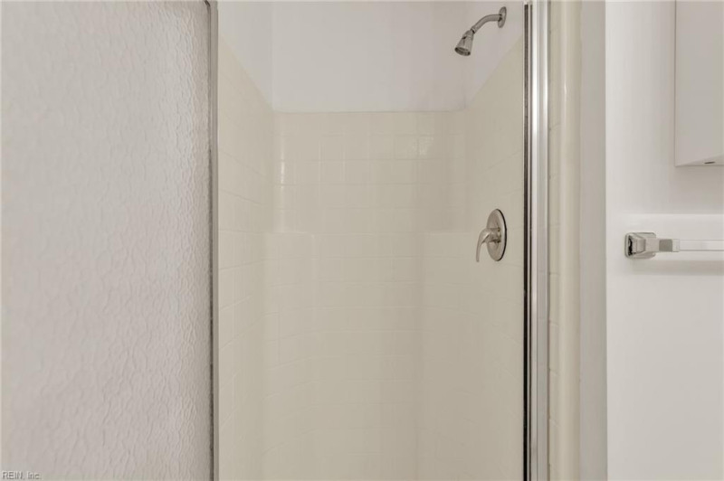 Photo 22 of 43 residential for sale in Chesapeake virginia