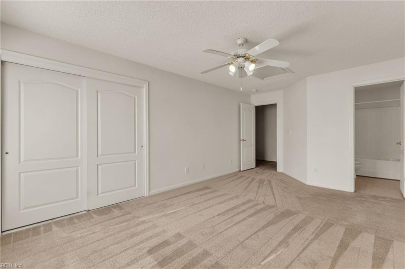 Photo 23 of 43 residential for sale in Chesapeake virginia