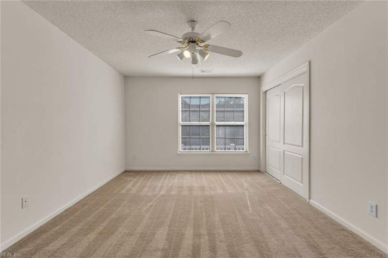 Photo 26 of 43 residential for sale in Chesapeake virginia