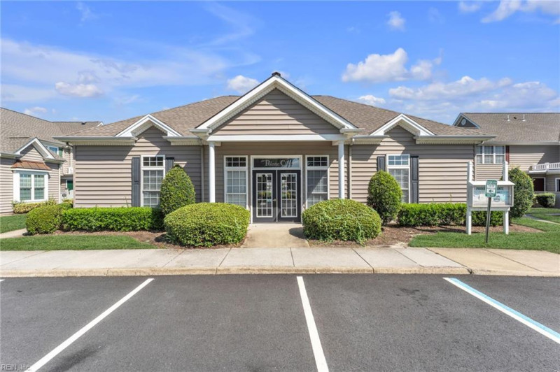 Photo 32 of 43 residential for sale in Chesapeake virginia