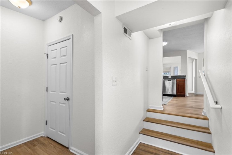 Photo 27 of 41 residential for sale in Chesapeake virginia