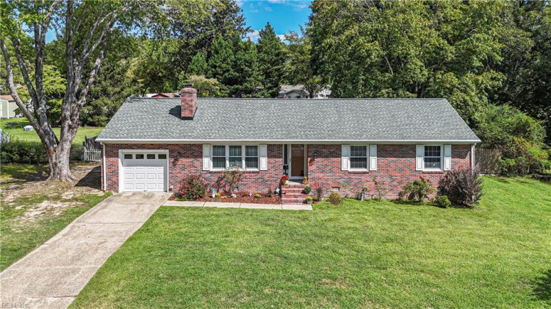 Photo 2 of 37 residential for sale in James City County virginia