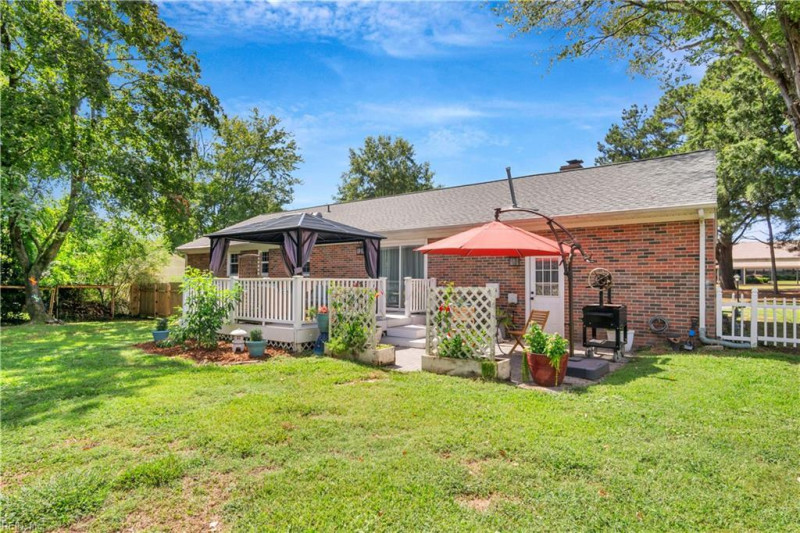 Photo 30 of 37 residential for sale in James City County virginia