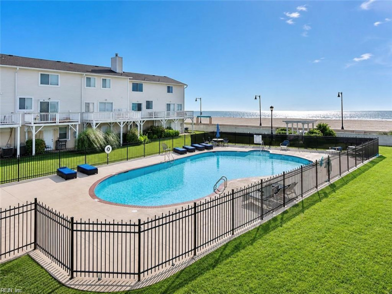 Photo 4 of 42 residential for sale in Hampton virginia Photo 4 of 42 residential for sale in Hampton virginia