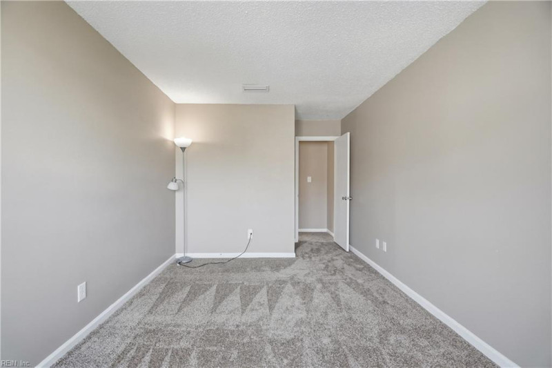 Photo 21 of 38 residential for sale in Virginia Beach virginia