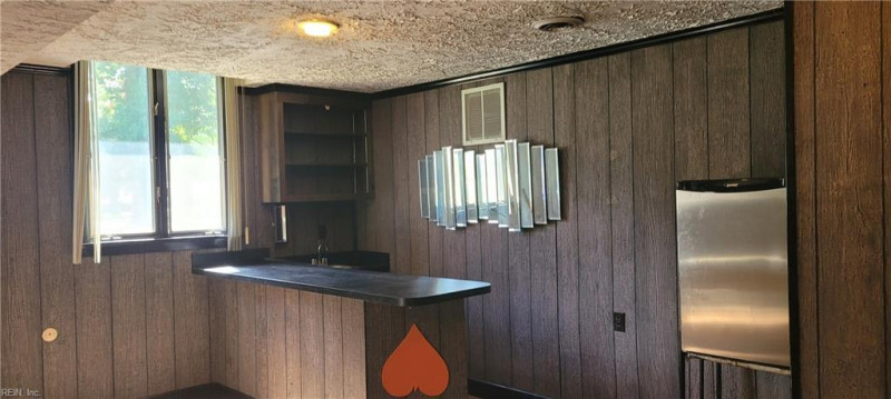 Photo 19 of 20 residential for sale in Suffolk virginia