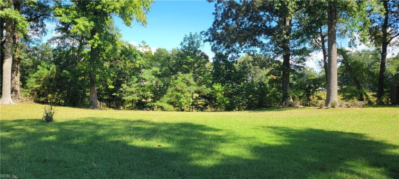Photo 9 of 20 residential for sale in Suffolk virginia