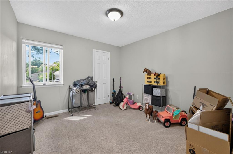 Photo 14 of 25 residential for sale in Virginia Beach virginia