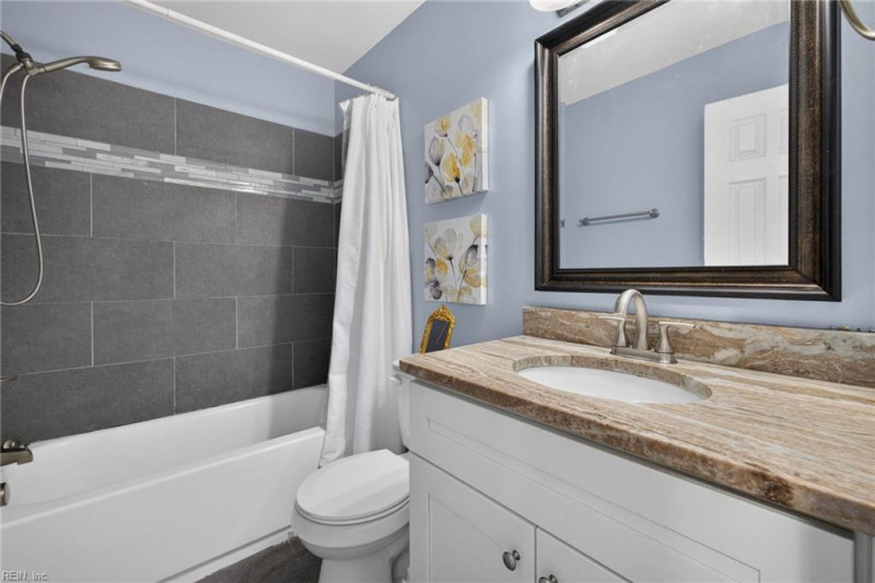 Photo 18 of 25 residential for sale in Virginia Beach virginia