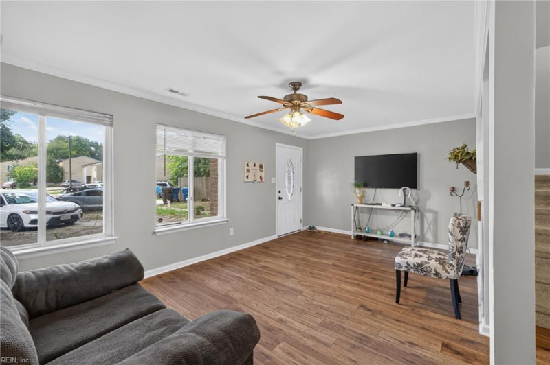 Photo 5 of 25 residential for sale in Virginia Beach virginia