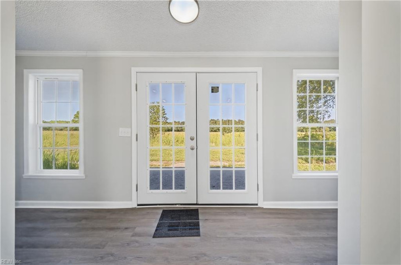 Photo 12 of 45 residential for sale in Suffolk virginia