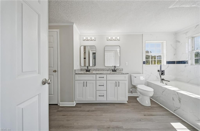 Photo 18 of 45 residential for sale in Suffolk virginia