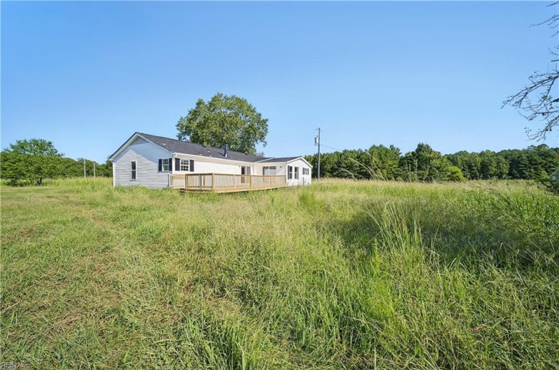 Photo 6 of 45 residential for sale in Suffolk virginia