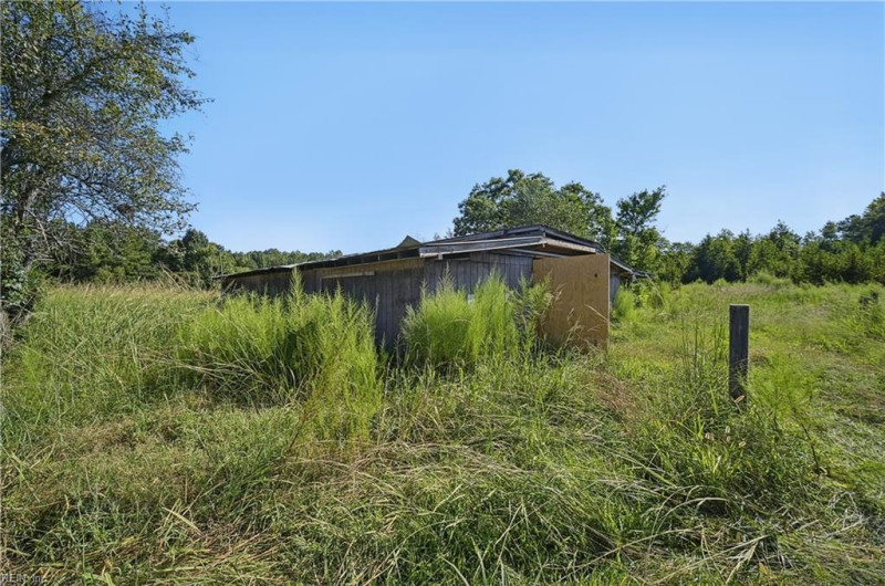 Photo 7 of 45 residential for sale in Suffolk virginia